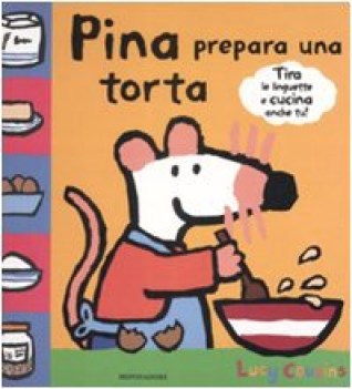 pina prepara una torta