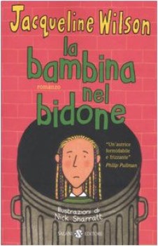 bambina nel bidone