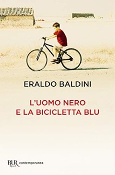 uomo nero e la bicicletta blu