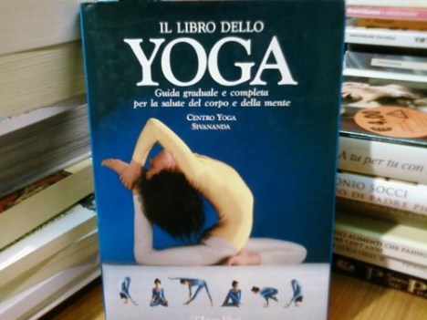 libro dello yoga guida graduale e completa per la salute del corpo e della mente