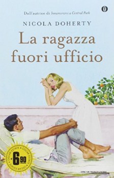 ragazza fuori ufficio