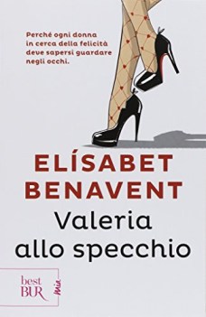 valeria allo specchio