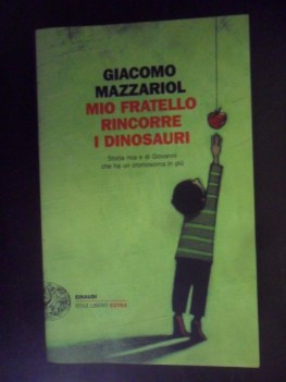 mio fratello rincorre i dinosauri