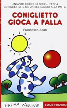 coniglietto gioca a palla